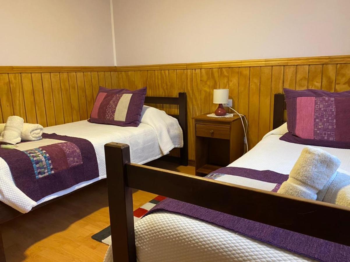 Hostal America En Puerto Natales Exteriör bild